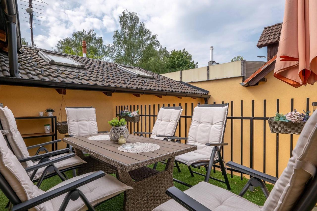 Dum U Lazni Federer Lägenhet Třeboň Exteriör bild